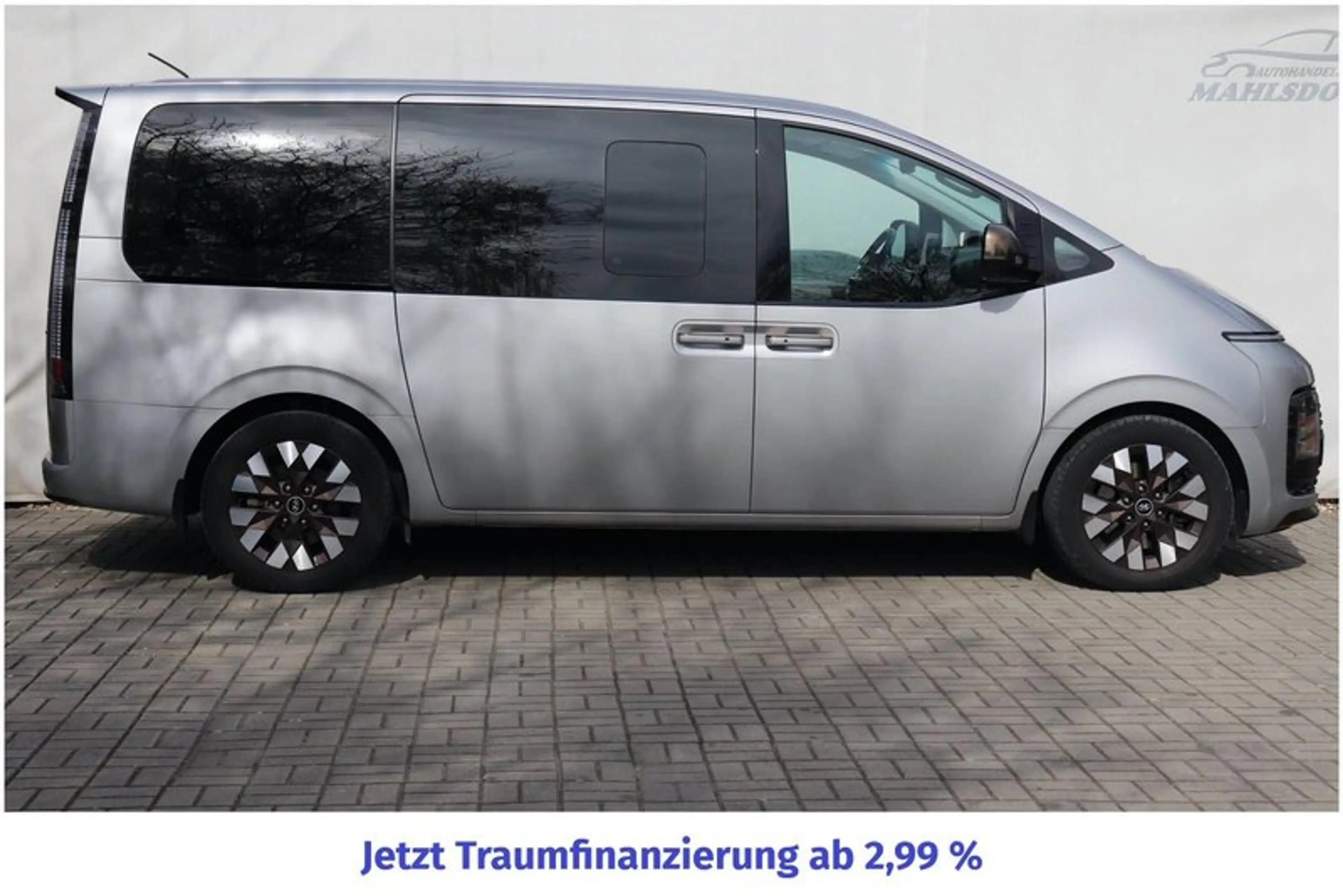 Hyundai STARIA 2.2 CRDi Allrad Signature — photo 9