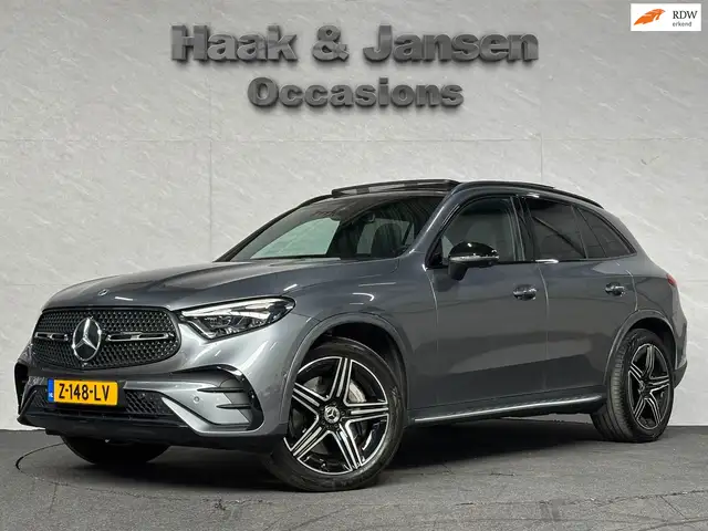 Mercedes-Benz GLC 200 4MATIC AMG Line - Burmester - Pano