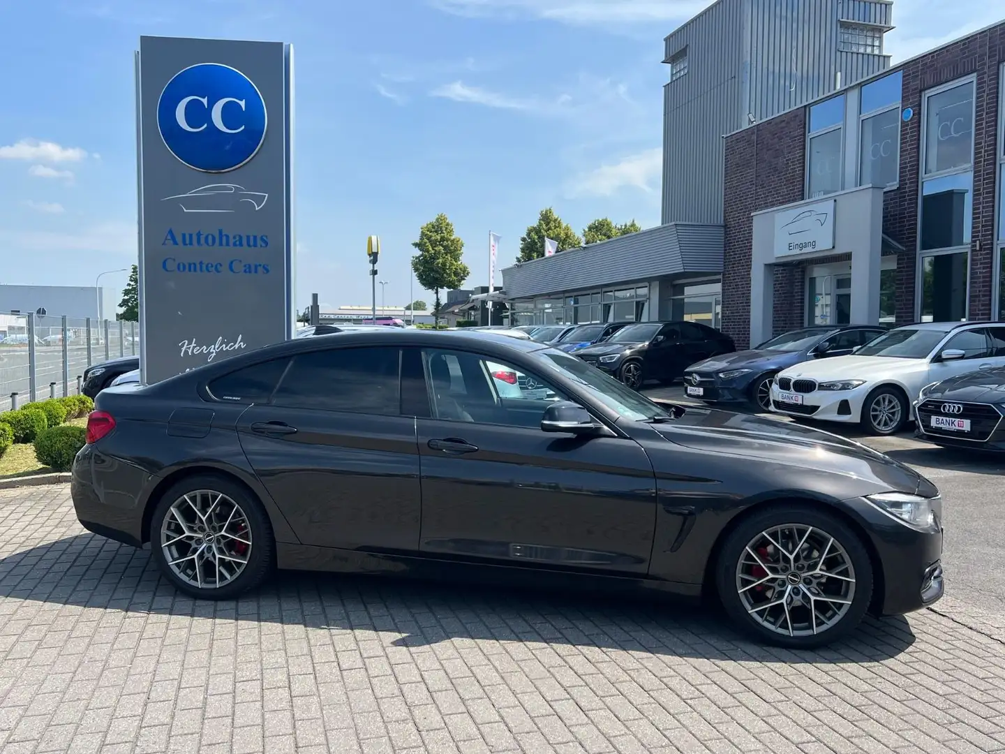 BMW 420 420d Gran Coupe Sport Line Viele Extras Hnědá - 1