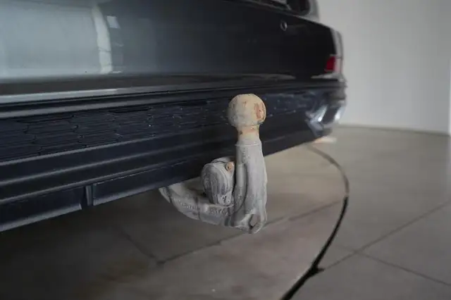 Audi A6 view 11