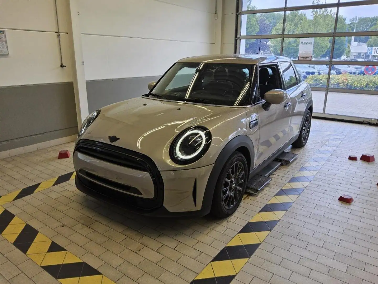 MINI One CLASSIC TRIM 16Z./LED/TEMP./CARPLAY/PDC/KEYL Grau - 1