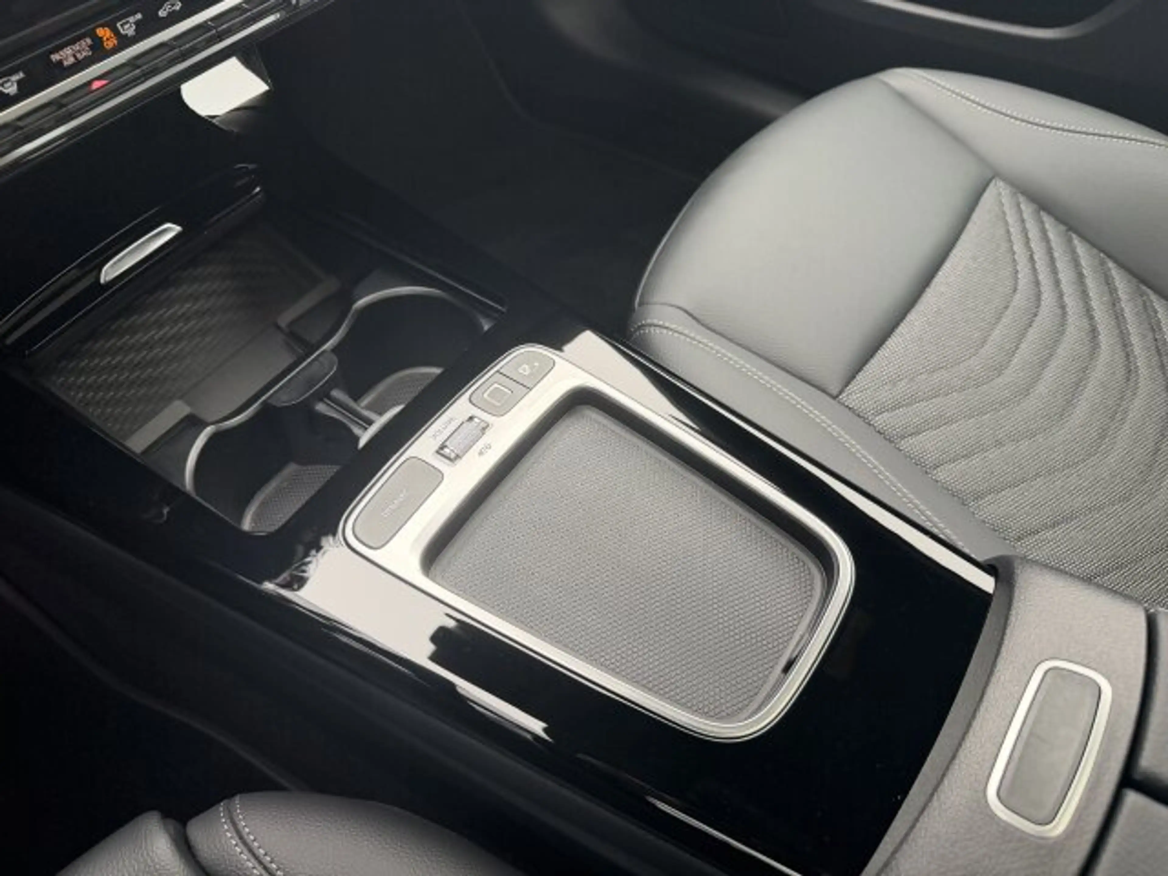 Mercedes-Benz A 180 A 180 Progressive LED Distronic Panorama 360°... — photo 13
