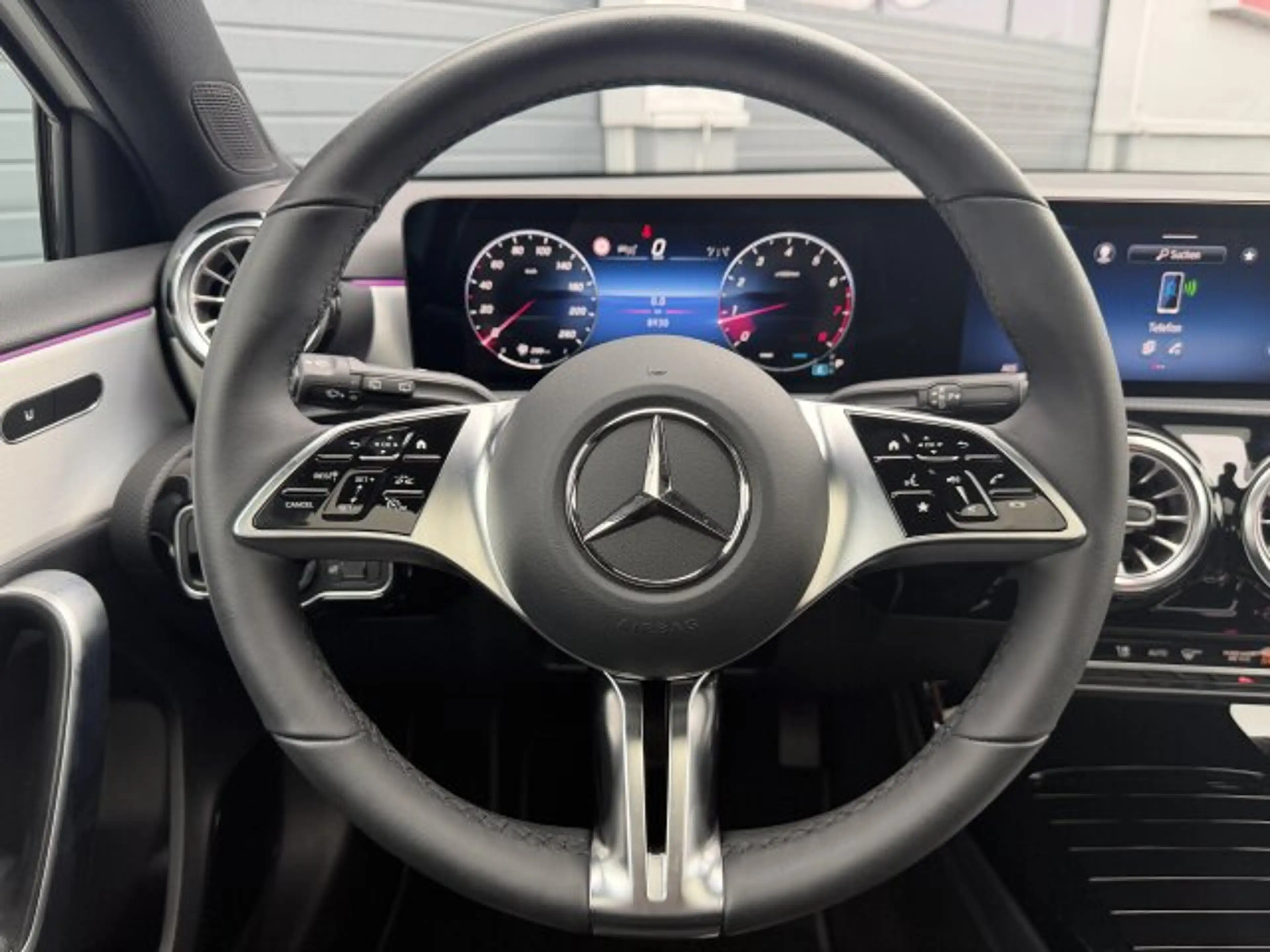 Mercedes-Benz A 180 A 180 Progressive LED Distronic Panorama 360°... — photo 9