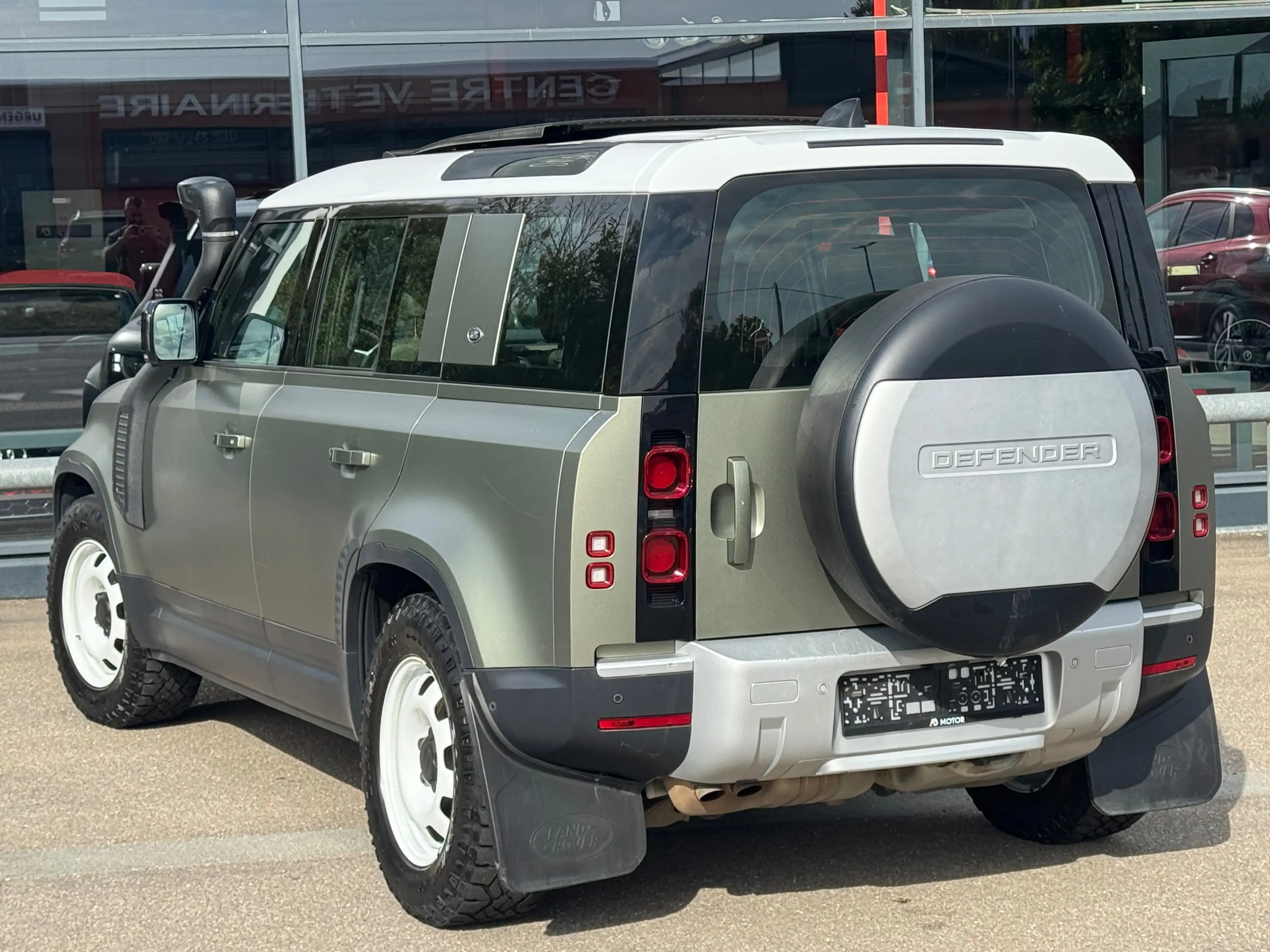 Land Rover Defender Defender 110 3.0 D MHEV D200 TOIT PANO CAMERA360 1ER PROPRIETAIRE FULL OPTION — photo 4