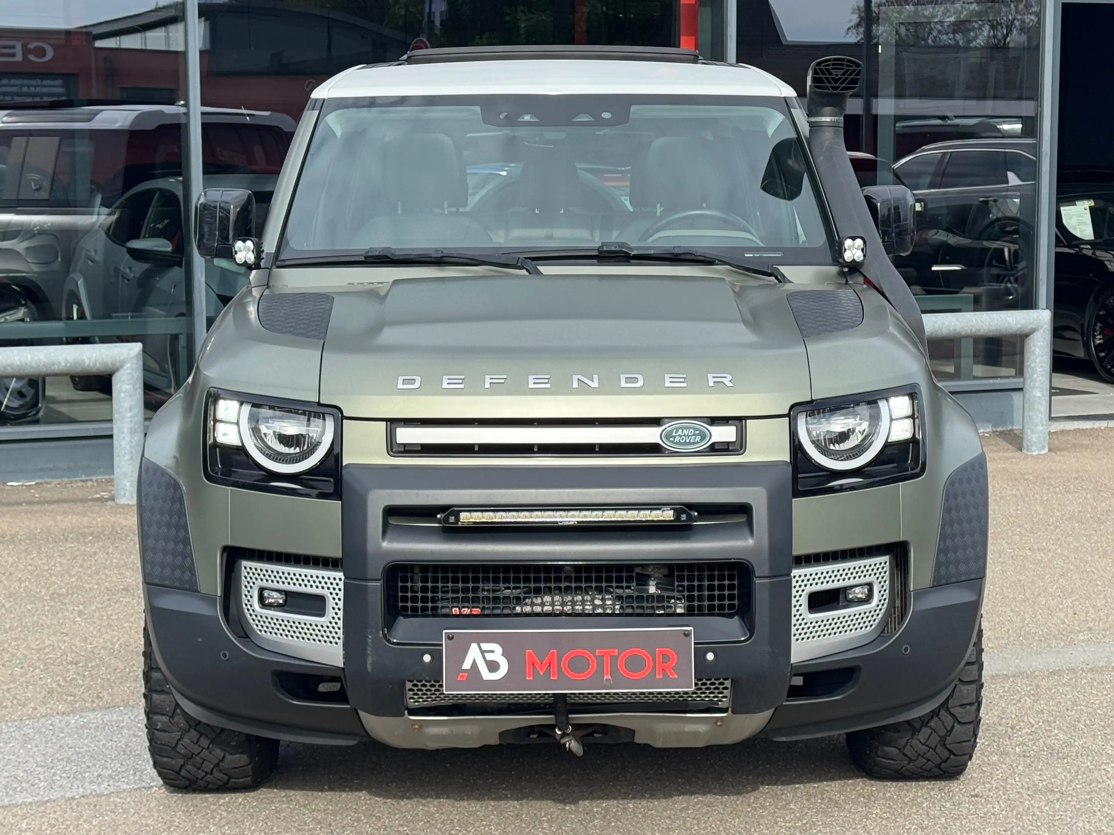 Land Rover Defender Defender 110 3.0 D MHEV D200 TOIT PANO CAMERA360 1ER PROPRIETAIRE FULL OPTION — photo 7