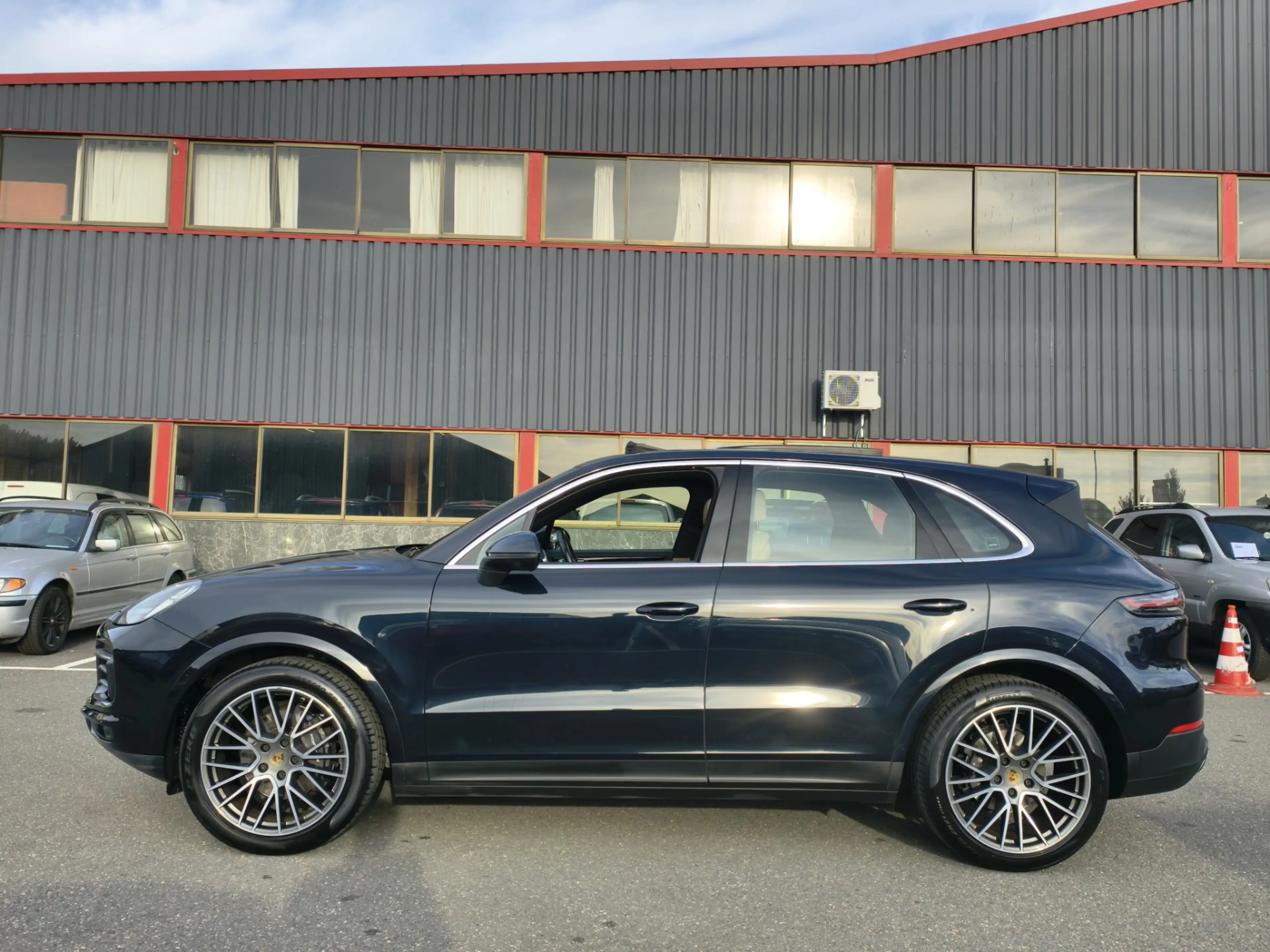 Porsche Cayenne 3.0 — photo 2