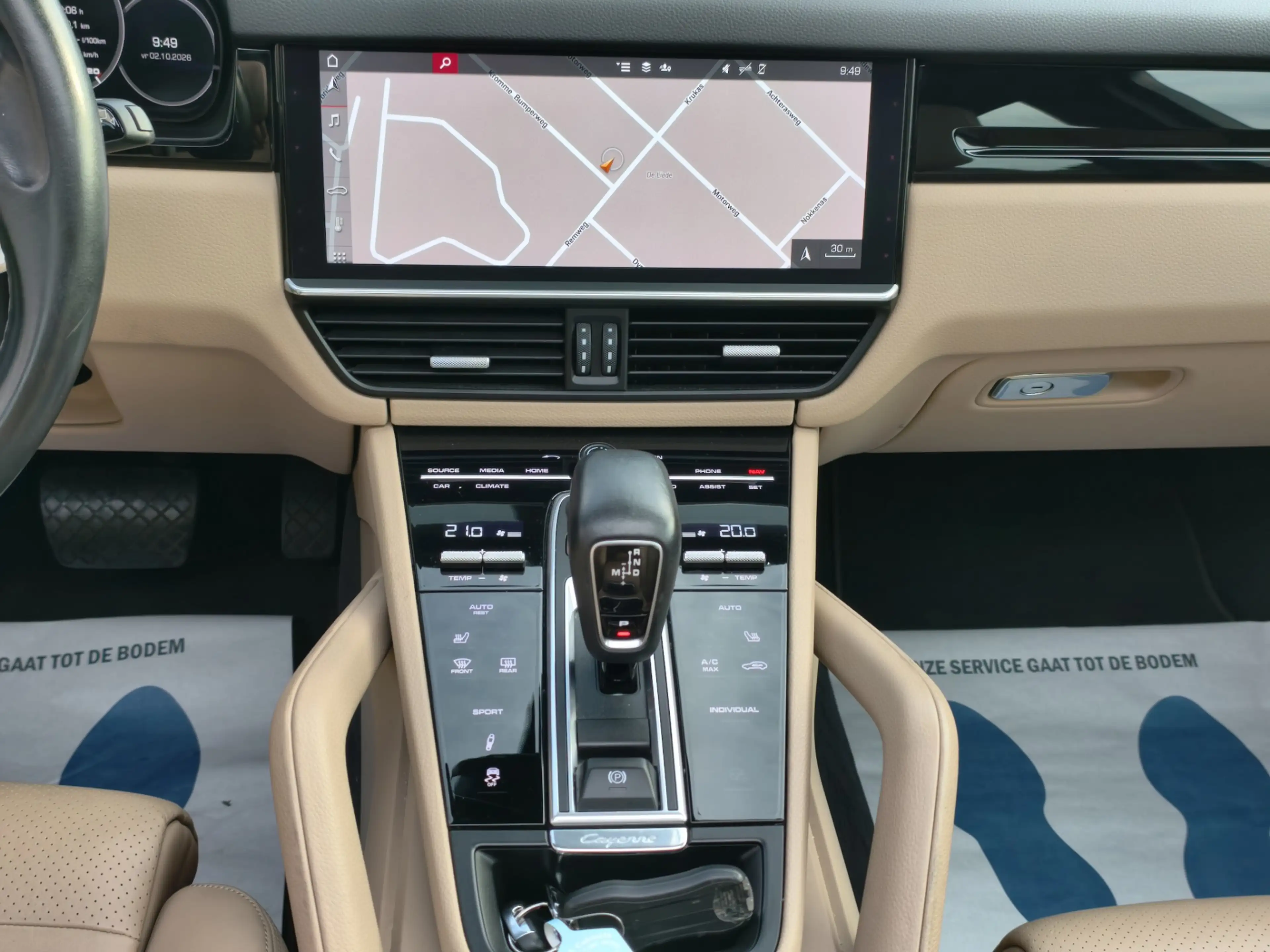 Porsche Cayenne 3.0 — photo 13