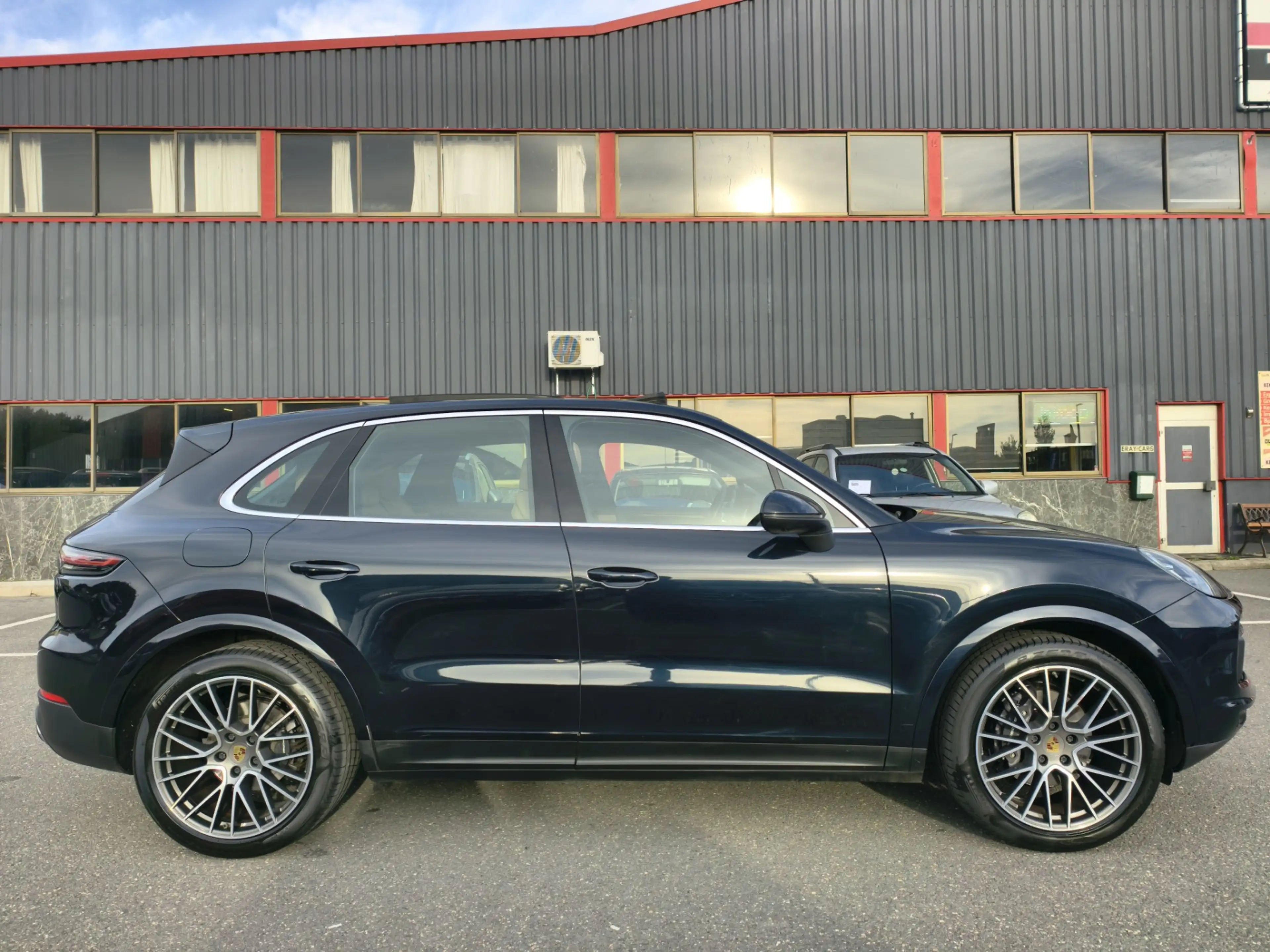 Porsche Cayenne 3.0 — photo 6
