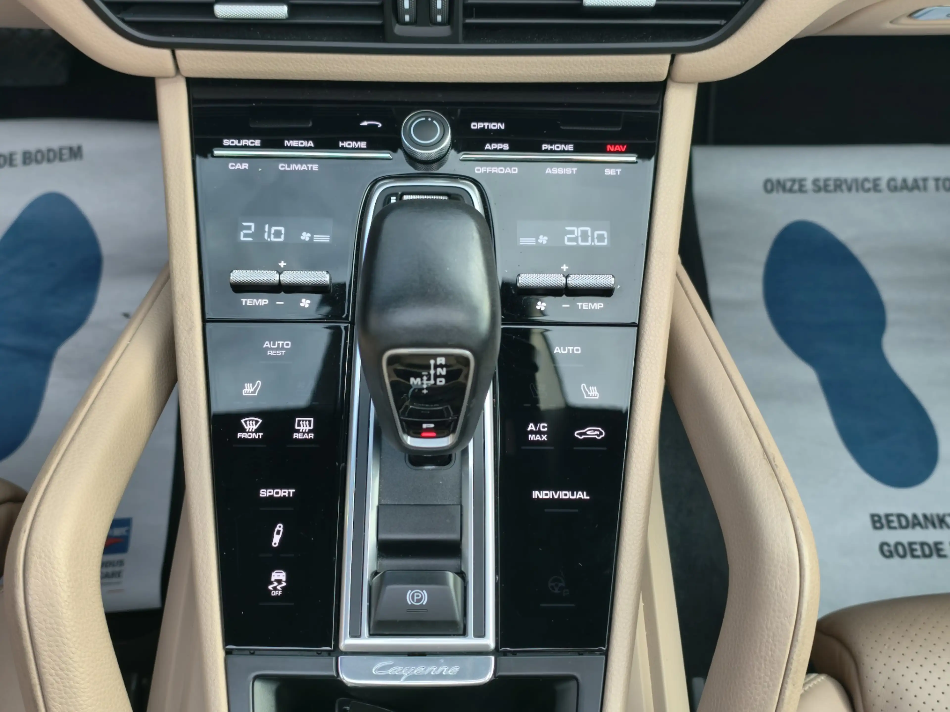 Porsche Cayenne 3.0 — photo 15