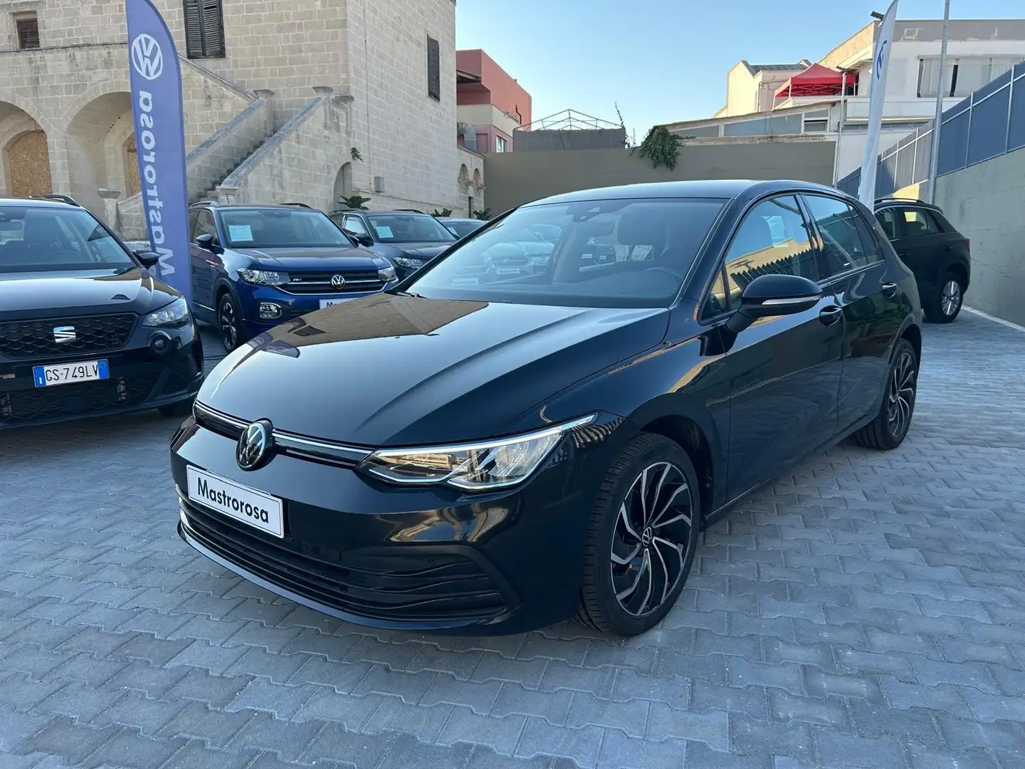 Volkswagen Golf Golf VIII 2020 2.0 tdi Life 115cv dsg Nero - 1
