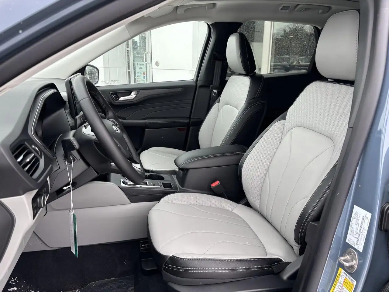Ford Escape снимка Ford Escape