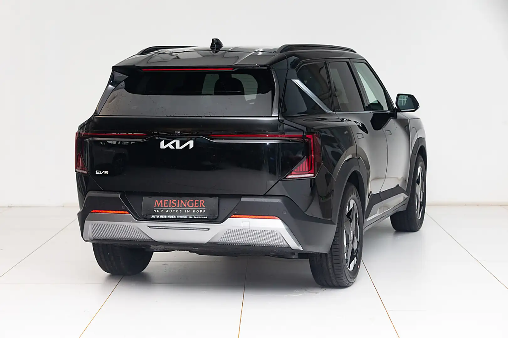 Kia EV5 265 AWD 81,4kWh Air Schwarz - 2