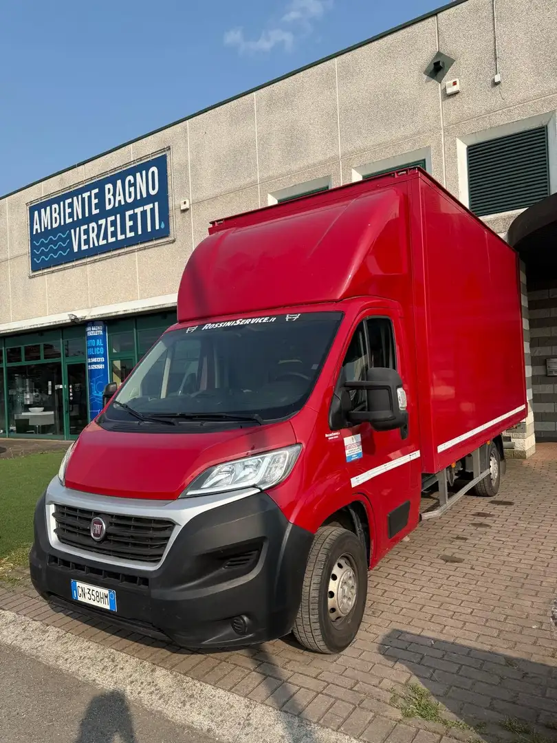 Fiat Ducato CON SPONDA POSTERIORE CARICATRICE Rosso - 2