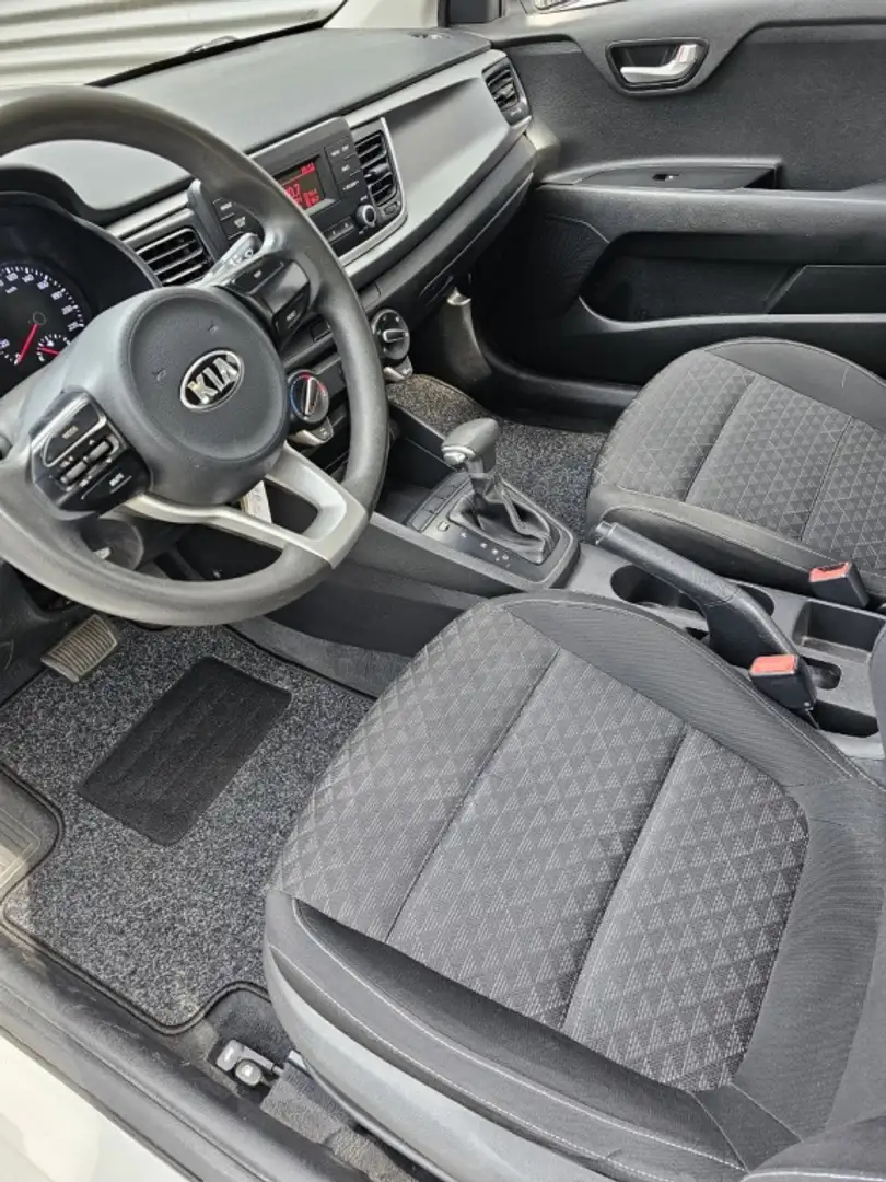 Kia Rio 1.6 CVVT EX AUTOMAAT Blanc - 2