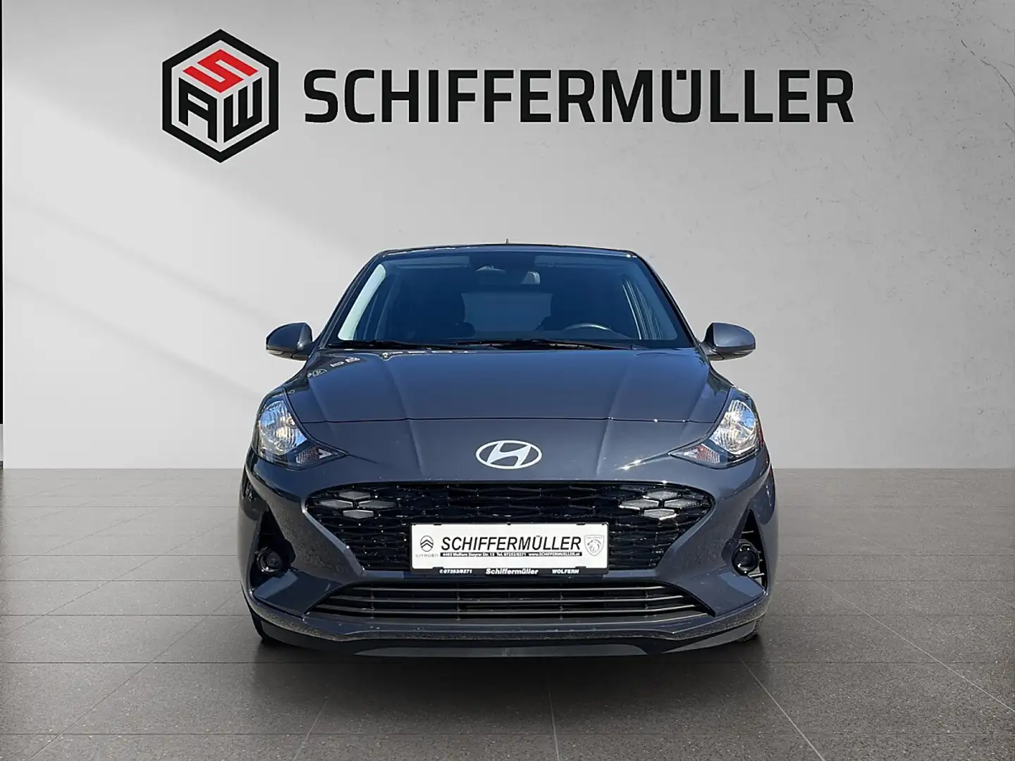 Hyundai i10 1,2 GO PLUS AMT Aut. Grau - 2