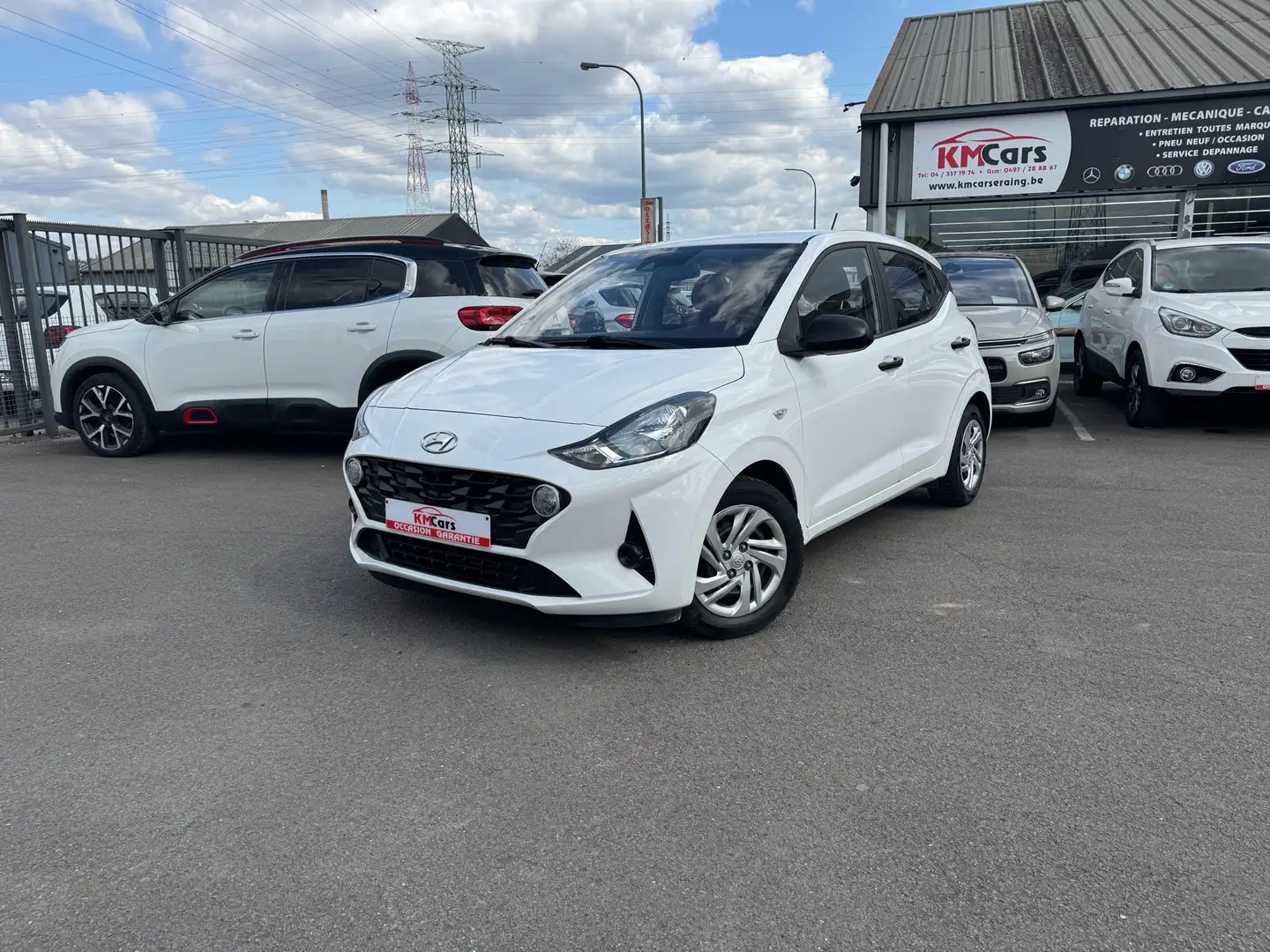Hyundai i10 1.0i ESSENCE / 1'ier PROPRIETAIRE / CLIMATISATION Blanc - 2