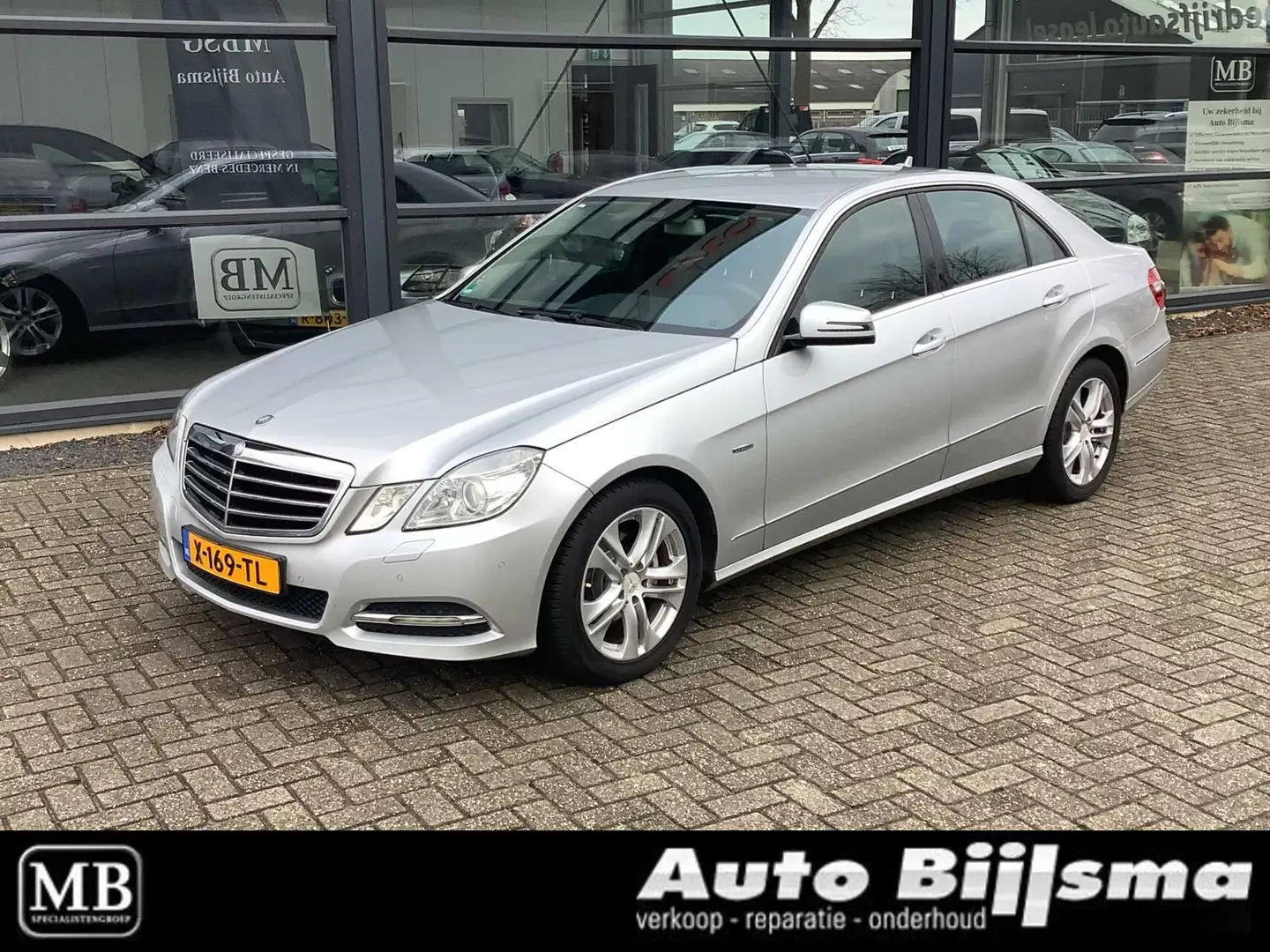 Mercedes-Benz E 200 CGI Business Class Avantgarde, navi, zeer net, dea Gris - 1