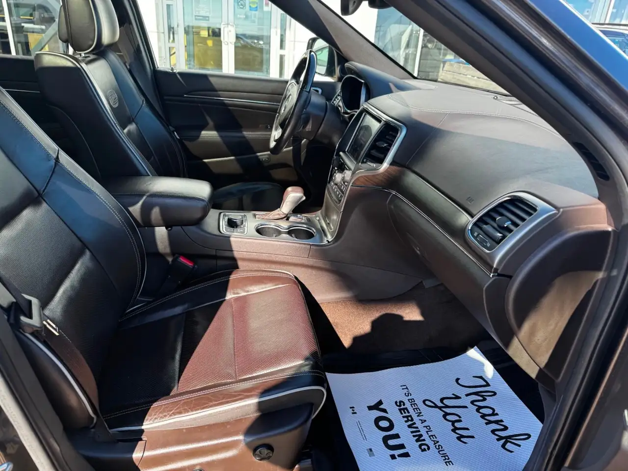 Jeep Grand Cherokee снимка Jeep Grand Cherokee