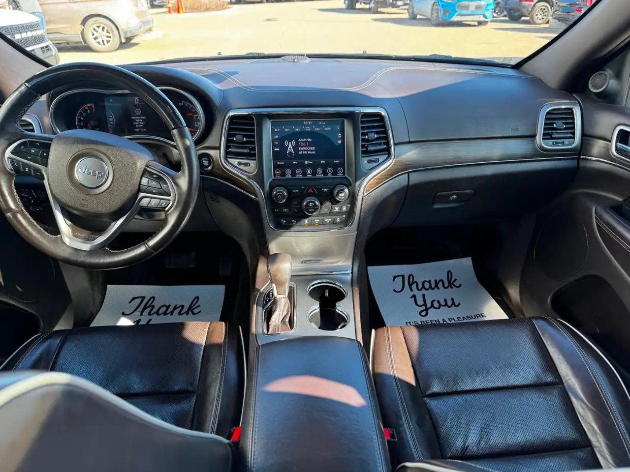 Jeep Grand Cherokee снимка Jeep Grand Cherokee