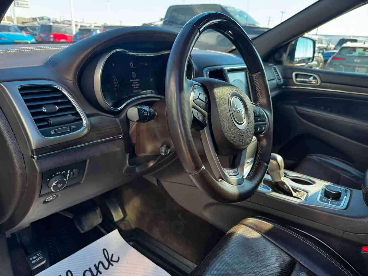 Jeep Grand Cherokee снимка Jeep Grand Cherokee
