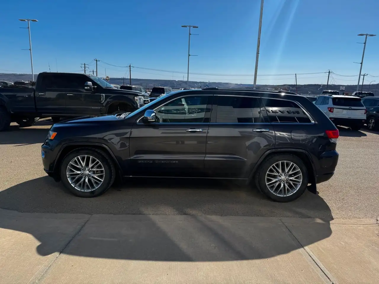 Jeep Grand Cherokee снимка Jeep Grand Cherokee