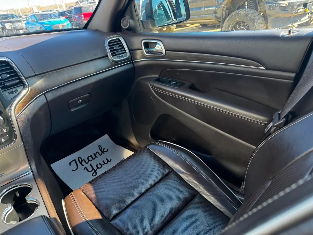 Jeep Grand Cherokee снимка Jeep Grand Cherokee