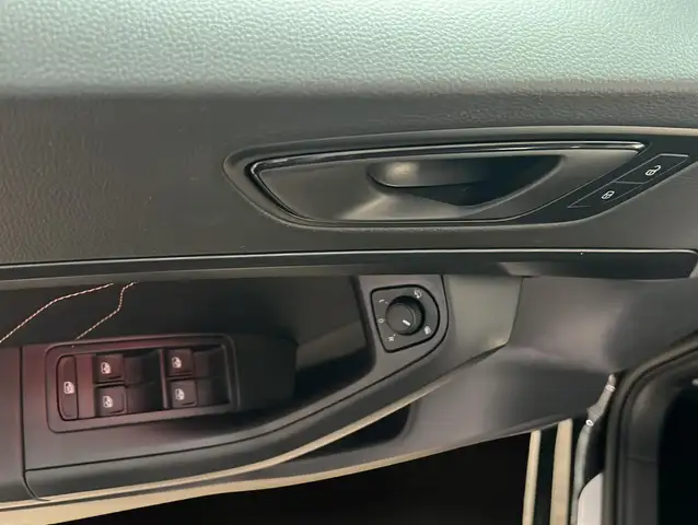 Cupra Ateca view 6
