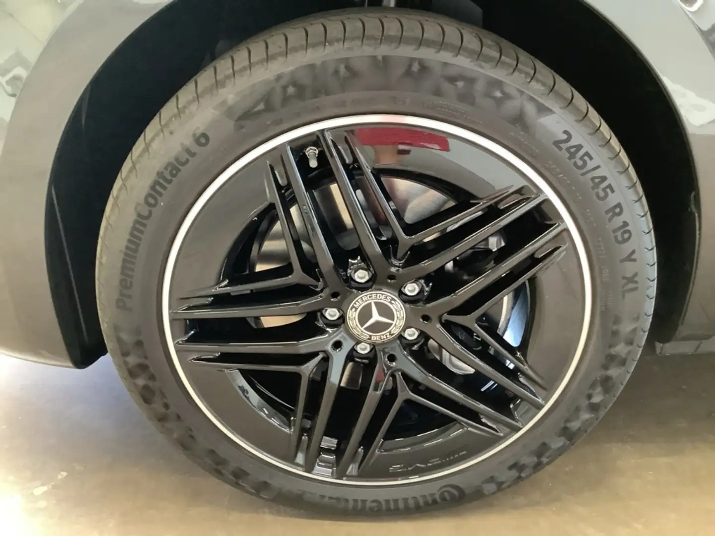 Mercedes-Benz Marco Polo 300d 4Matic HORIZON AMG Multibeam/AHK Gris - 2