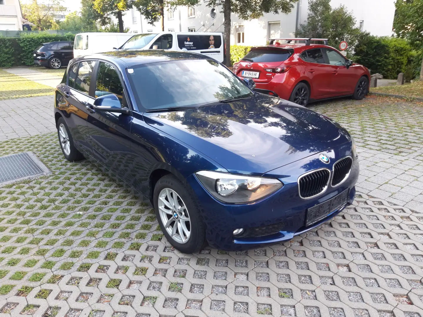 BMW 116 116d Blau - 1
