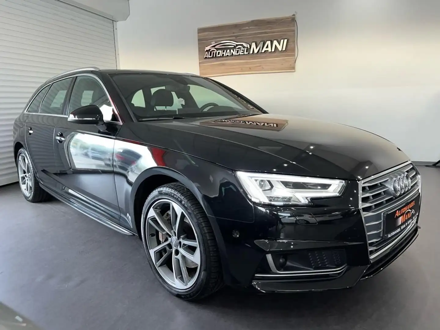 Audi A4 Avant/Panorama-Dach/S-Line/PDC/Leder/LED/Navi Schwarz - 1