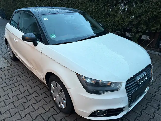Audi A1 1.2 TFSI Attraction *Klima* TÜV 03/2027*