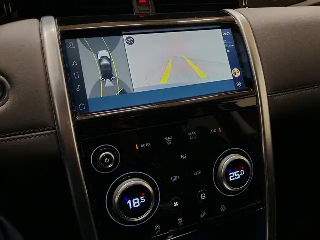 Land Rover Range Rover Evoque view 13