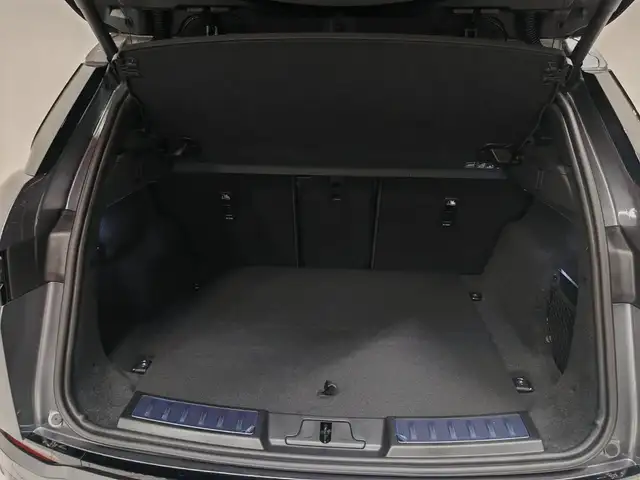 Land Rover Range Rover Evoque view 11