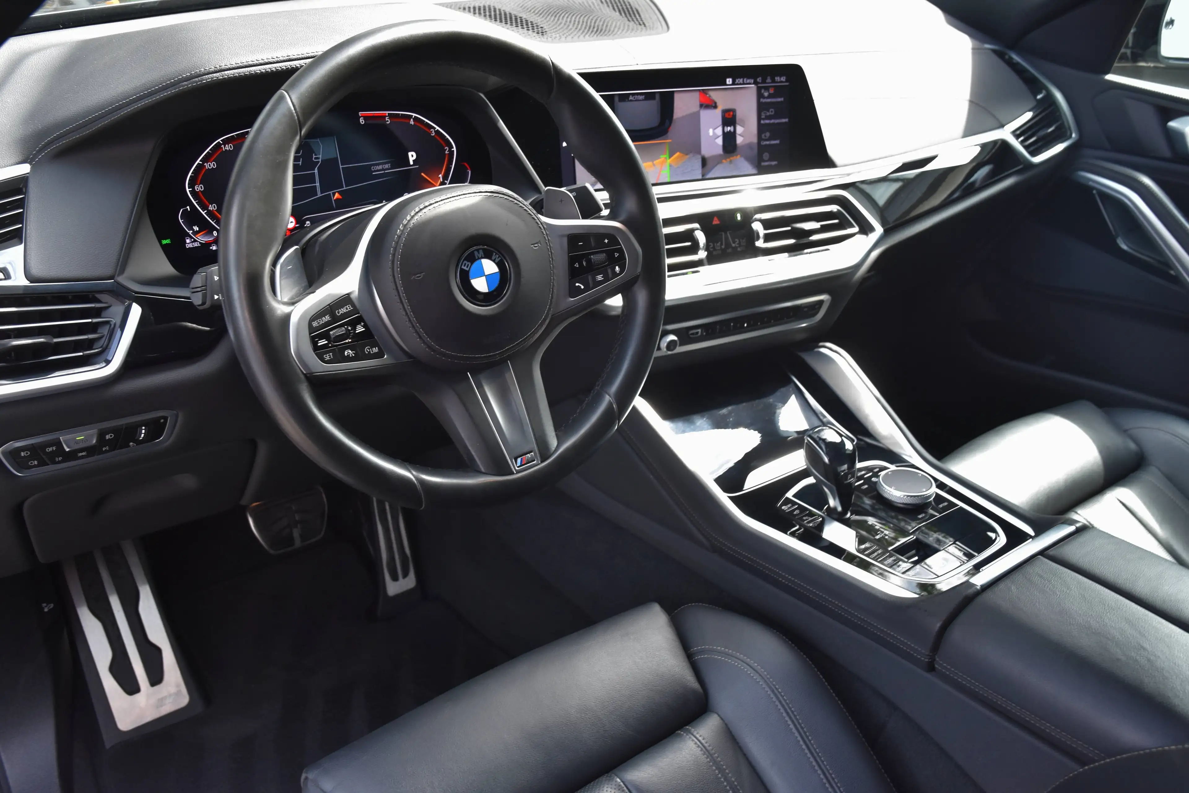 BMW X6 XDRIVE30D AS M PACK *** TREKHAAK / ICONIC GLOW / 360 CAMERA *** — photo 4