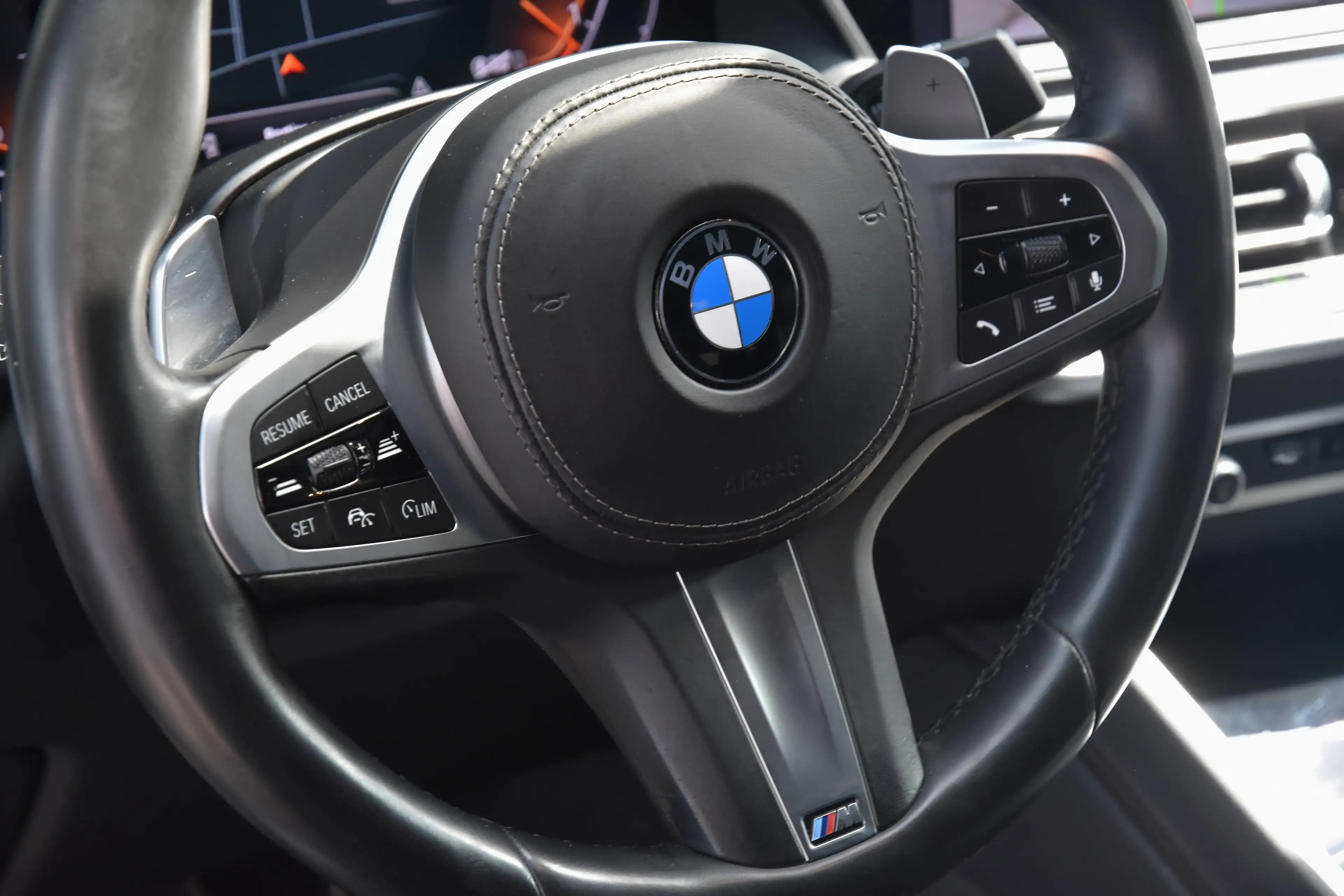 BMW X6 XDRIVE30D AS M PACK *** TREKHAAK / ICONIC GLOW / 360 CAMERA *** — photo 11