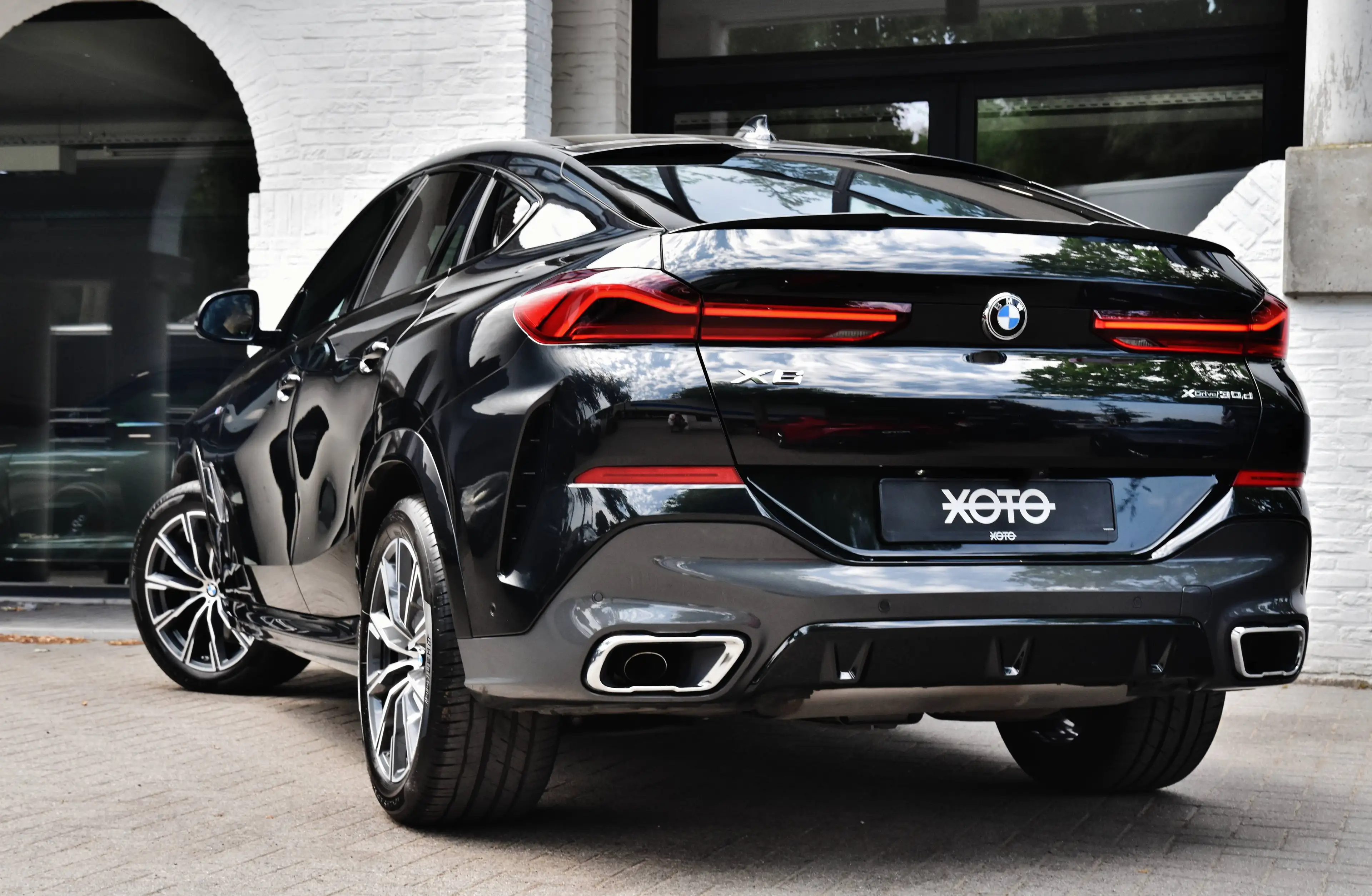 BMW X6 XDRIVE30D AS M PACK *** TREKHAAK / ICONIC GLOW / 360 CAMERA *** — photo 15