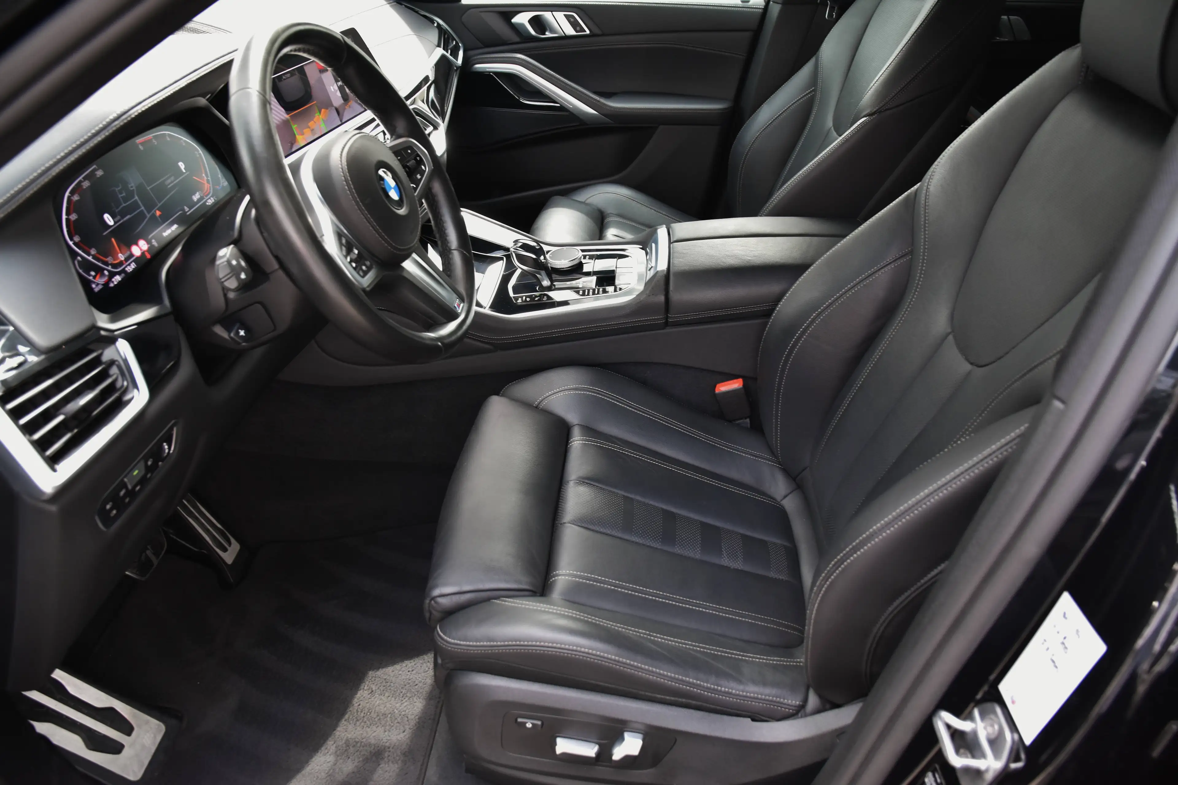 BMW X6 XDRIVE30D AS M PACK *** TREKHAAK / ICONIC GLOW / 360 CAMERA *** — photo 5