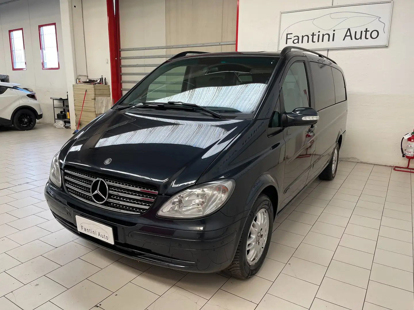 Mercedes-Benz Viano Trend L 2.0 cdi auto-AUTOCARRO 5 POSTI-LEGGI SOTTO Schwarz - 2