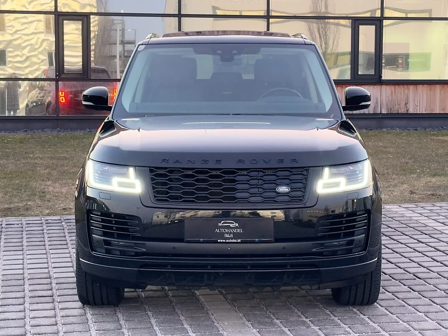 Land Rover Range Rover P400e PHEV Vogue *MEGA AUSSTATTUNG* Schwarz - 2