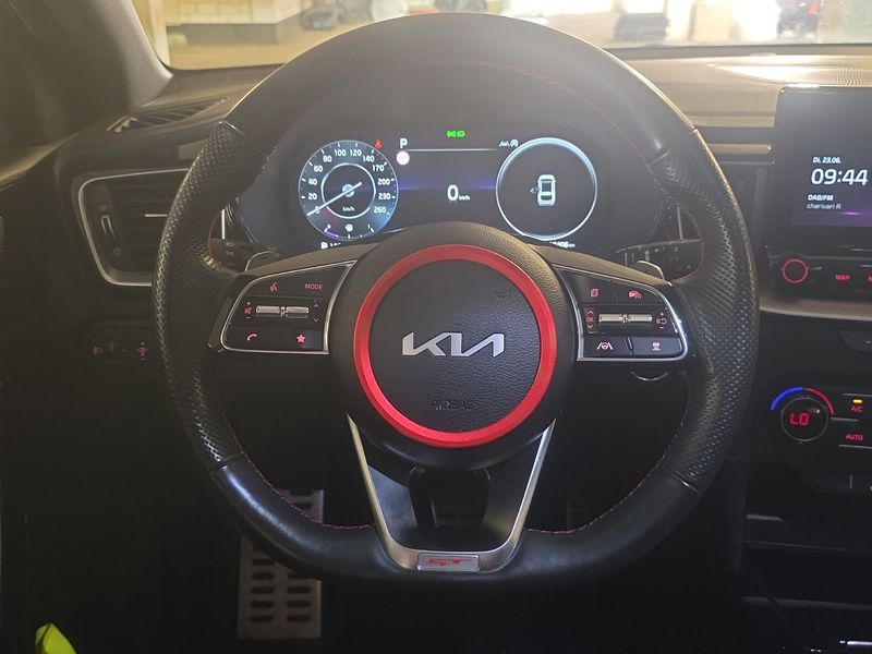 Kia ProCeed / pro_cee'd ProCeed 1.6 T-GDI GT *Panoramadach*Tempomat* — photo 8