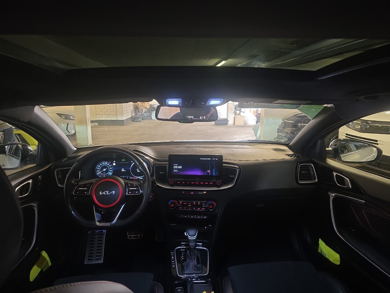 Kia ProCeed / pro_cee'd ProCeed 1.6 T-GDI GT *Panoramadach*Tempomat* — photo 9