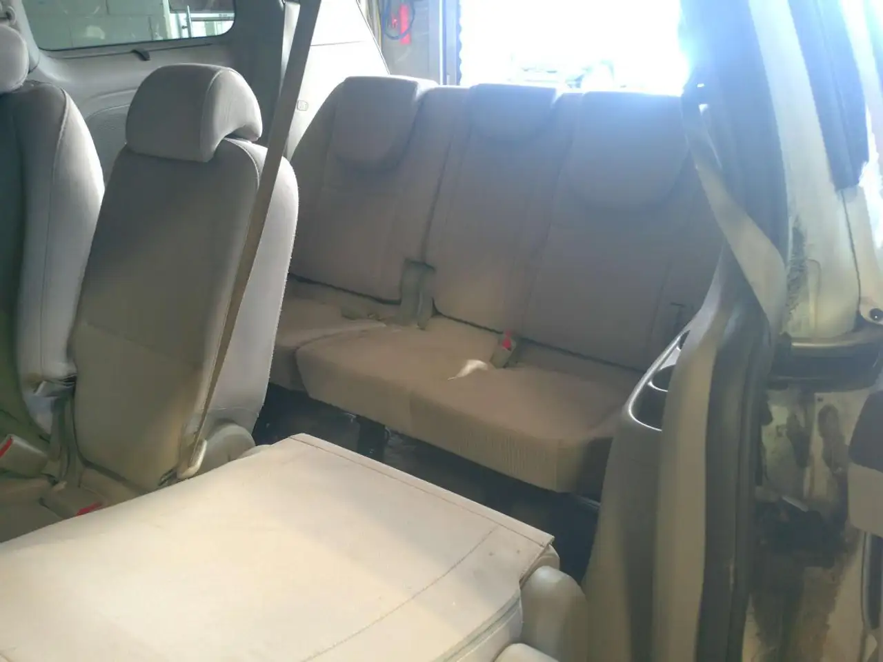 Kia Sedona снимка Kia Sedona