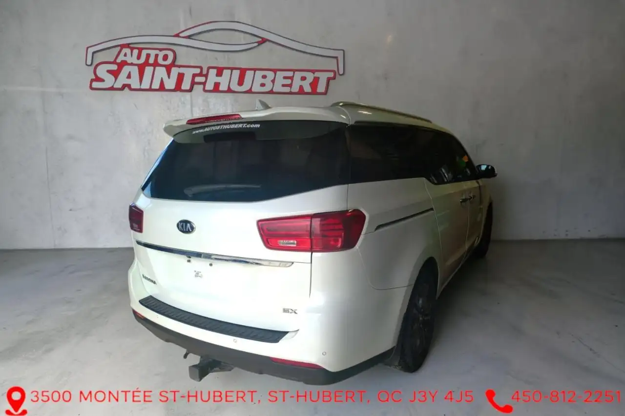Kia Sedona снимка Kia Sedona