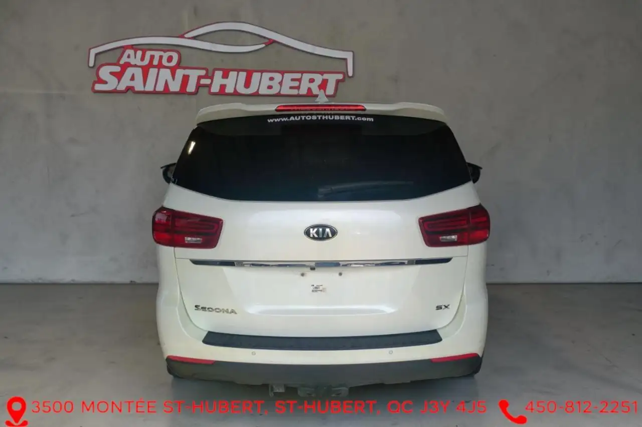 Kia Sedona снимка Kia Sedona