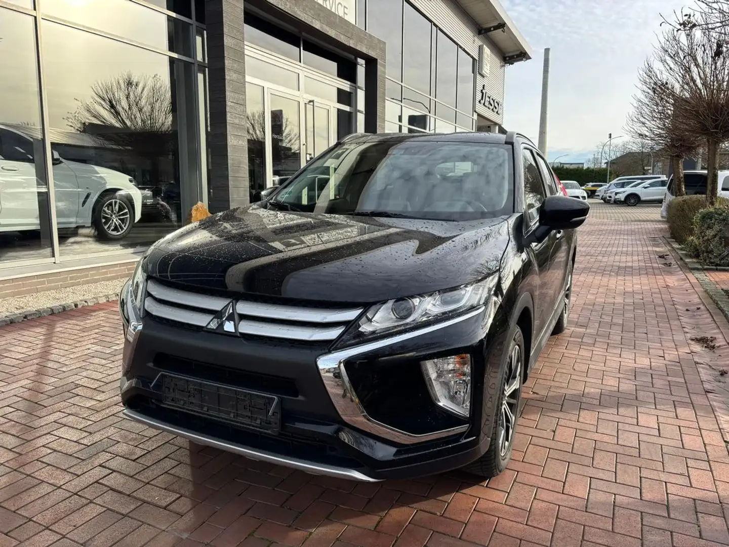 Mitsubishi Eclipse Cross 1.5 T-MIVEC Diamant Ed. 2WD SHZ RCam Nero - 1