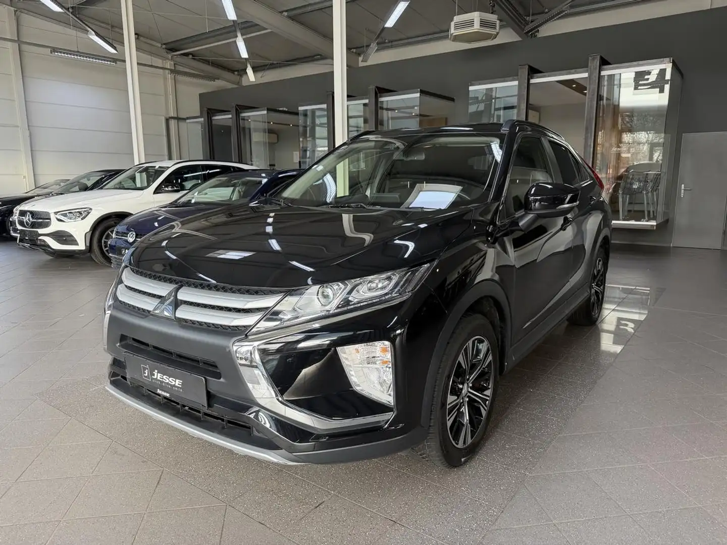 Mitsubishi Eclipse Cross 1.5 T-MIVEC Diamant Ed. 2WD SHZ RCam Zwart - 1