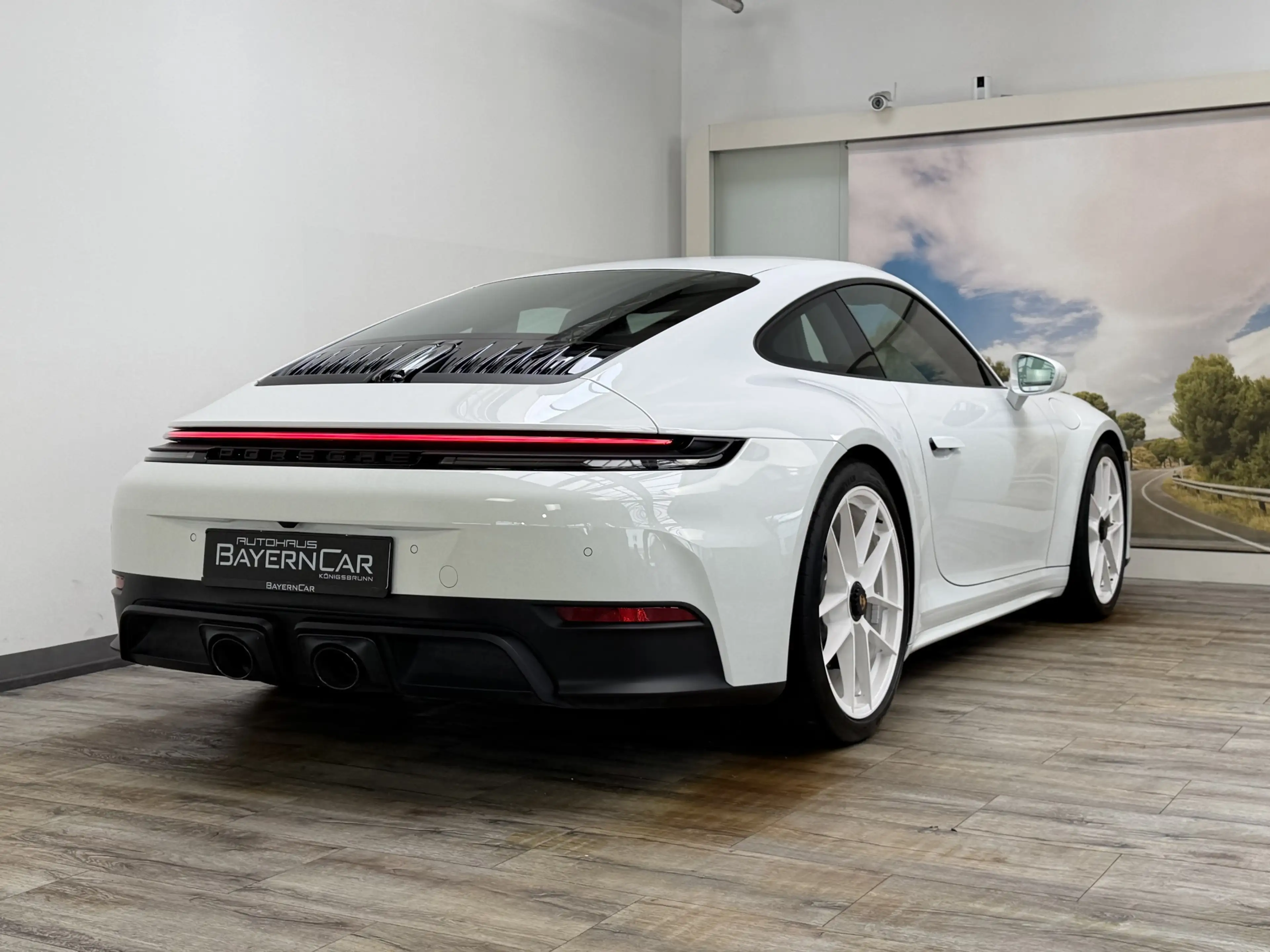 Porsche 992 Coupe GTS Lift Carbon ACC Lederpaket Bose — photo 6