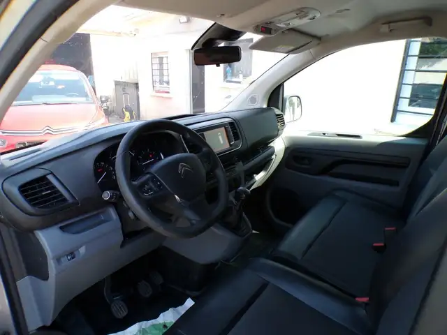 Citroen Jumpy view 8