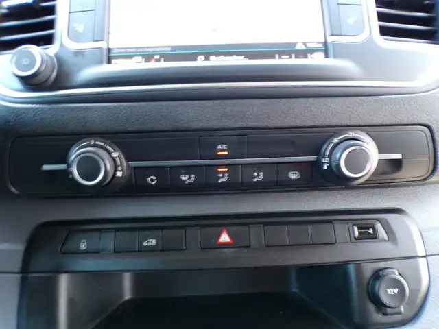 Citroen Jumpy view 12