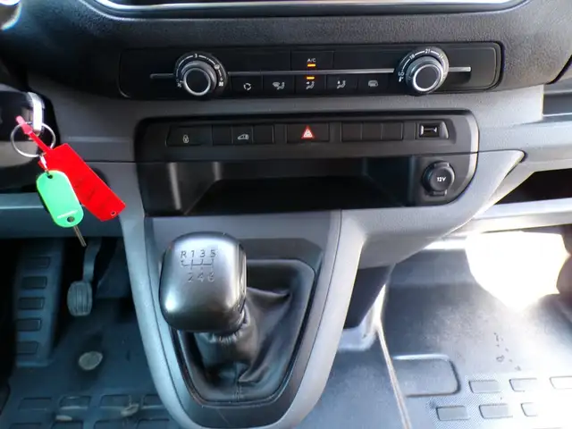 Citroen Jumpy view 14